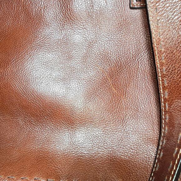 Fossil Vintage Brown Leather Shoulder Bag Purse ZB9099
Great Condition, 14x10x4 - Picture 9 of 9